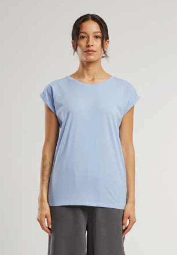 REF021 - Ladies Extended Shoulder Tee 140 grm